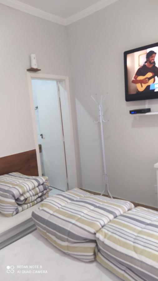 Pousada Quarto Familiar Com Ar,Frigobar,Wi Fi, Garagem Aparecida  Exterior photo